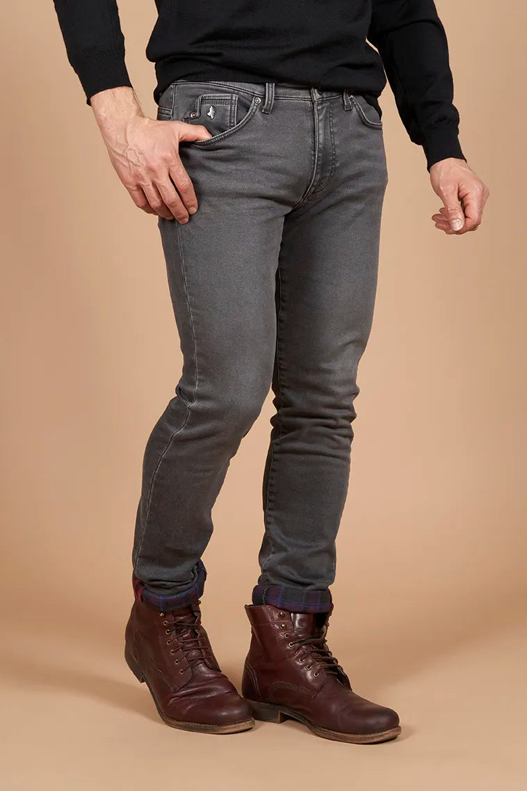 Men's slim fit jeans
